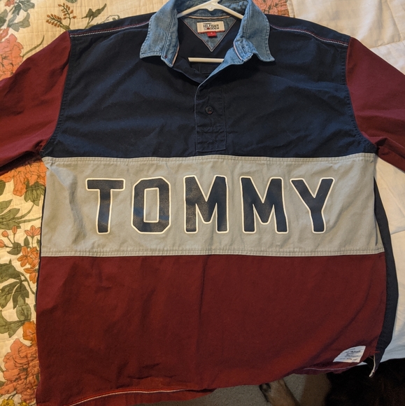Vintage Tommy Hilfiger size M - Picture 1 of 4